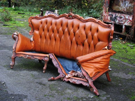 Skip hire service in Queens Park for household and building waste